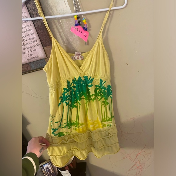 Yellow palm tree spaghetti strap - Picture 1 of 4